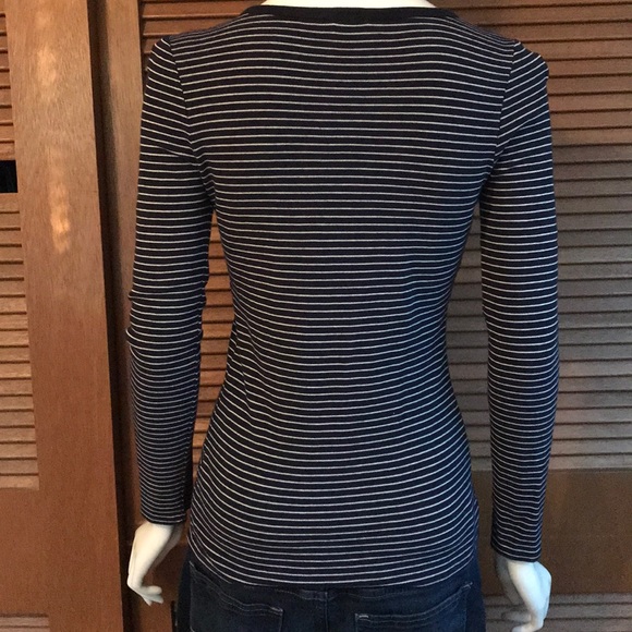 J Crew long-sleeve Top - Picture 3 of 5